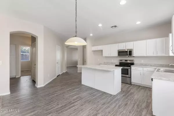 9341 W ALBERT Lane, Peoria, AZ 85382