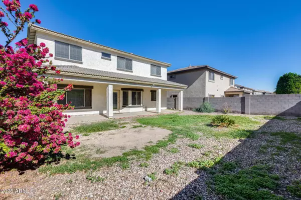 17435 W SAGUARO Lane, Surprise, AZ 85388