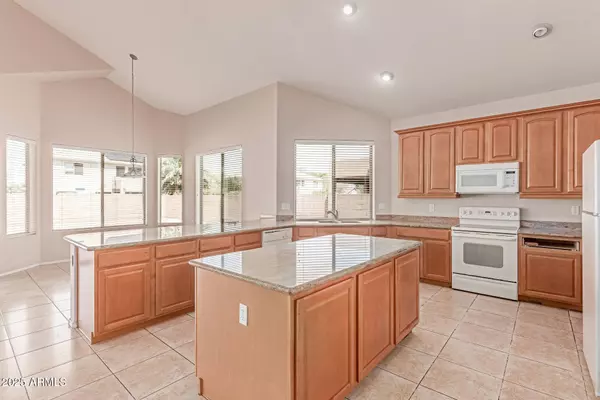 7418 S 25TH Lane, Phoenix, AZ 85041