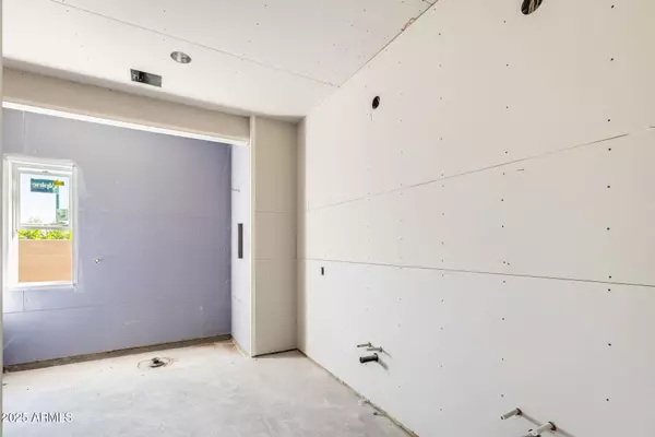 7379 W LISBON Lane, Peoria, AZ 85381