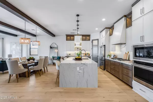 7394 W LISBON Lane, Peoria, AZ 85381