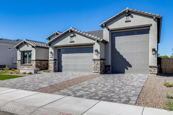 7394 W LISBON Lane, Peoria, AZ 85381