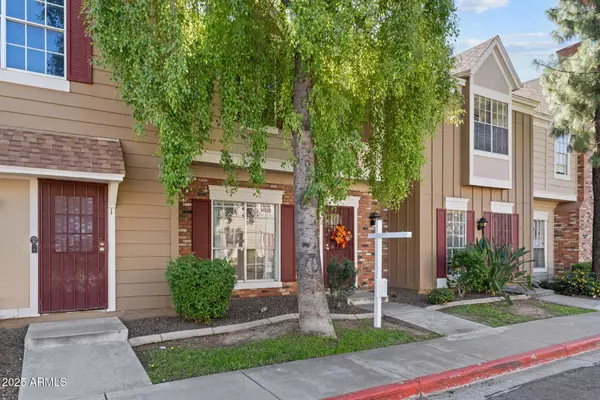 3411 W MORROW Drive #2, Phoenix, AZ 85027
