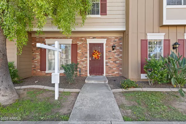 3411 W MORROW Drive #2, Phoenix, AZ 85027