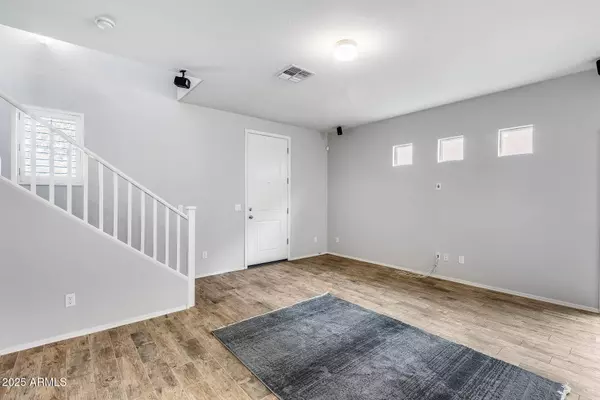 2035 E HEARTWOOD Lane, Phoenix, AZ 85022