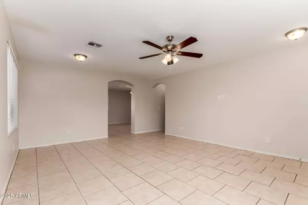 8214 W PAPAGO Street, Phoenix, AZ 85043