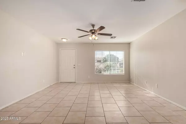 8214 W PAPAGO Street, Phoenix, AZ 85043