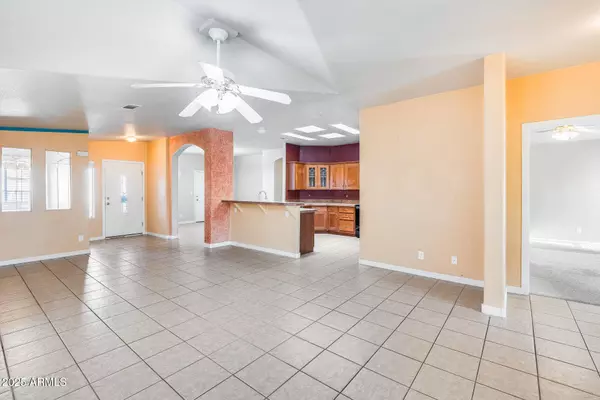 3301 S GOLDFIELD Road #1043, Apache Junction, AZ 85119