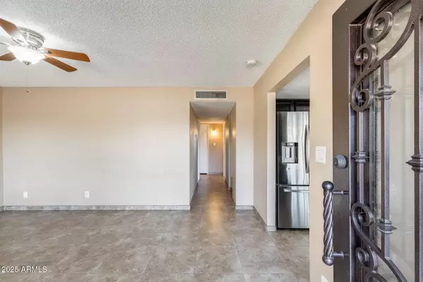 17633 N 15TH Avenue, Phoenix, AZ 85023