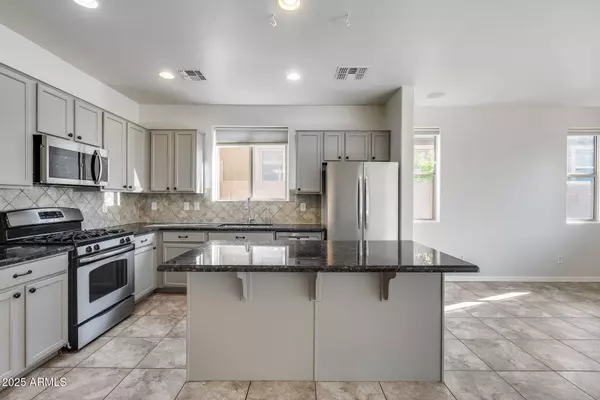 3239 W GRAN PARADISO Drive, Phoenix, AZ 85086