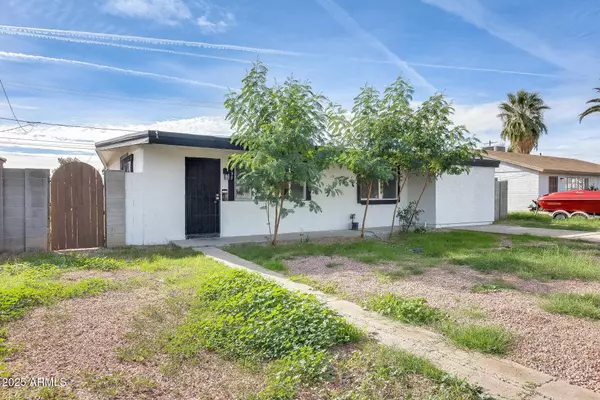 2739 W HAZELWOOD Street, Phoenix, AZ 85017