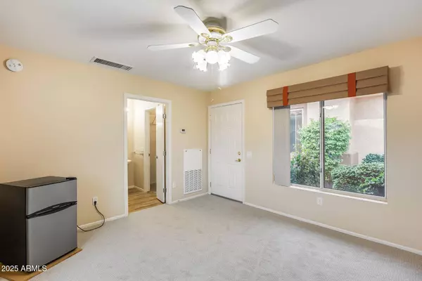 22724 N LA PAZ Lane, Sun City West, AZ 85375