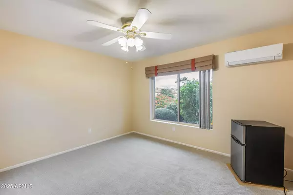 22724 N LA PAZ Lane, Sun City West, AZ 85375