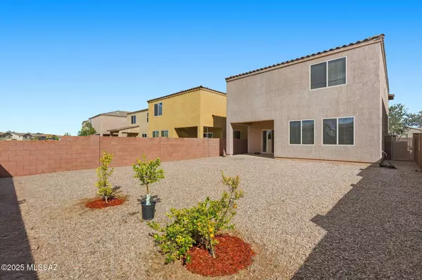 675 N Nestled Hummingbird Lane, Sahuarita, AZ 85629