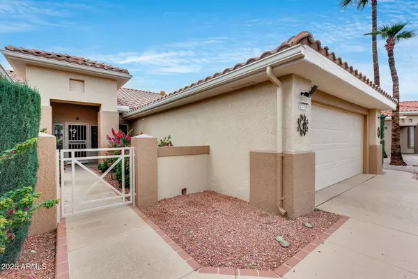 22724 N LA PAZ Lane, Sun City West, AZ 85375
