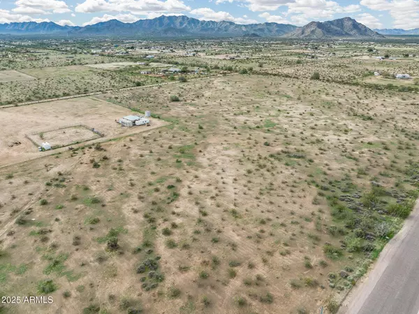 533 W Barnes Road #5, Maricopa, AZ 85139