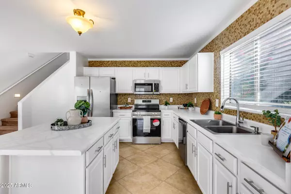 11467 W AUSTIN THOMAS Drive, Surprise, AZ 85378