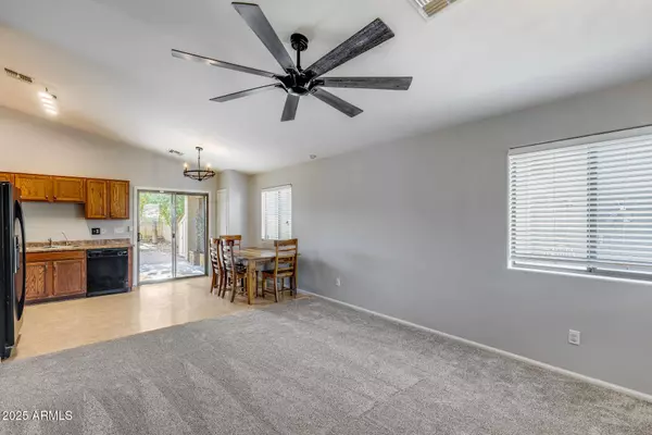 373 E KELSI Avenue, San Tan Valley, AZ 85140