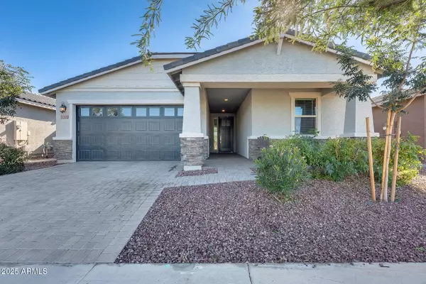 17381 W RUNNING DEER Trail, Surprise, AZ 85387
