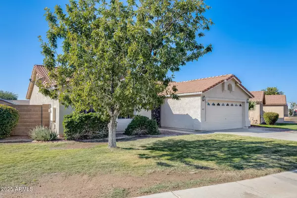 642 S THUNDERBIRD Drive, Apache Junction, AZ 85120