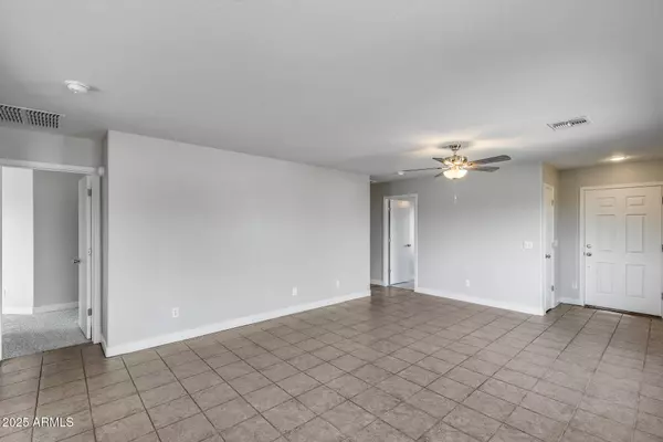 513 S 112TH Drive, Avondale, AZ 85323