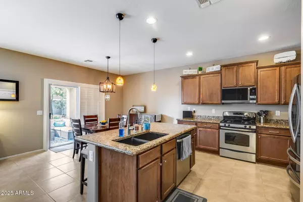 12163 W LOCUST Lane, Avondale, AZ 85323