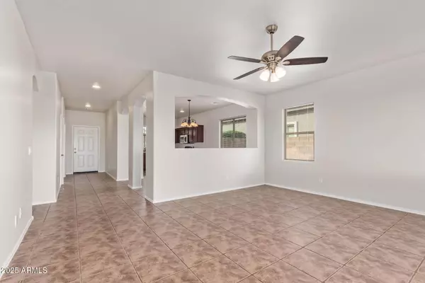 21382 E VIA DEL RANCHO Street, Queen Creek, AZ 85142