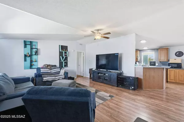 16901 W Calle Cristobal, Marana, AZ 85653