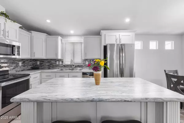 1363 N Plaza Drive #9, Apache Junction, AZ 85120