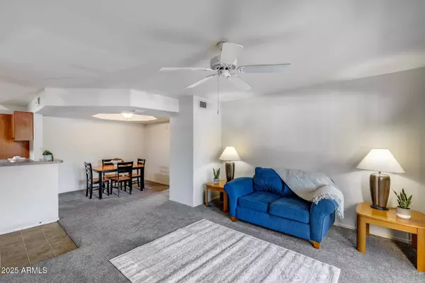 1880 E MORTEN Avenue #121, Phoenix, AZ 85020