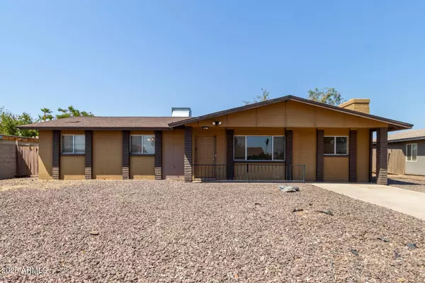4344 E MICHELLE Drive, Phoenix, AZ 85032