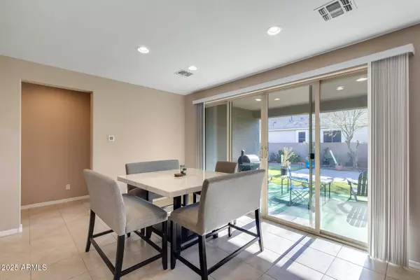 9925 E ORANGE GROVE Street, Florence, AZ 85132