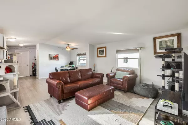 320 E MCKELLIPS Road #193, Mesa, AZ 85201