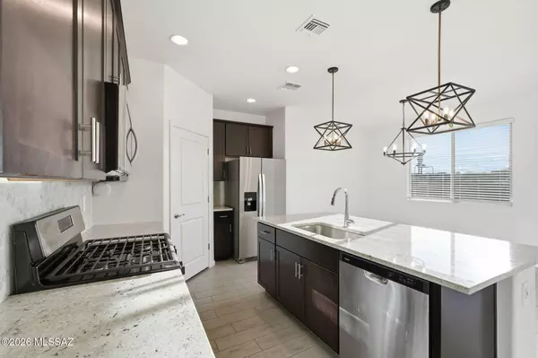 4722 E Julian Wash Drive, Tucson, AZ 85706