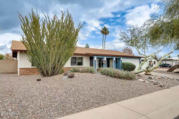 2910 E WINDROSE Drive, Phoenix, AZ 85032