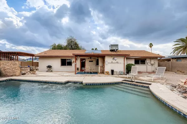 2910 E WINDROSE Drive, Phoenix, AZ 85032