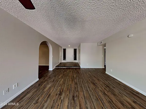 7267 W CHARTER OAK Road, Peoria, AZ 85381