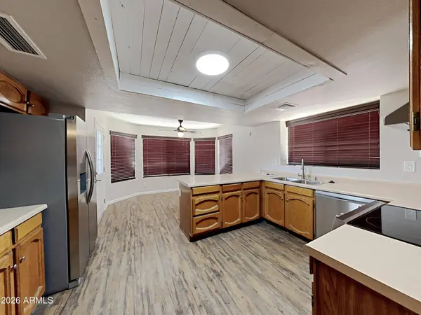 7267 W CHARTER OAK Road, Peoria, AZ 85381