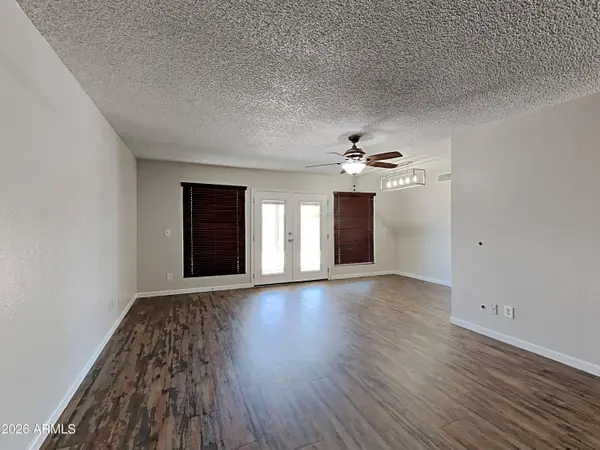 7267 W CHARTER OAK Road, Peoria, AZ 85381