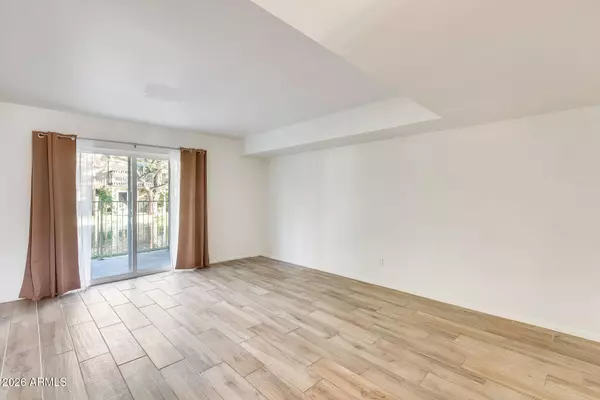 2338 W LINDNER Avenue #3, Mesa, AZ 85202