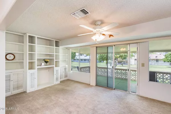 10137 W FORRESTER Drive, Sun City, AZ 85351