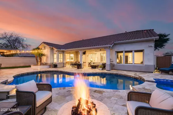 8641 W MARY ANN Drive, Peoria, AZ 85382