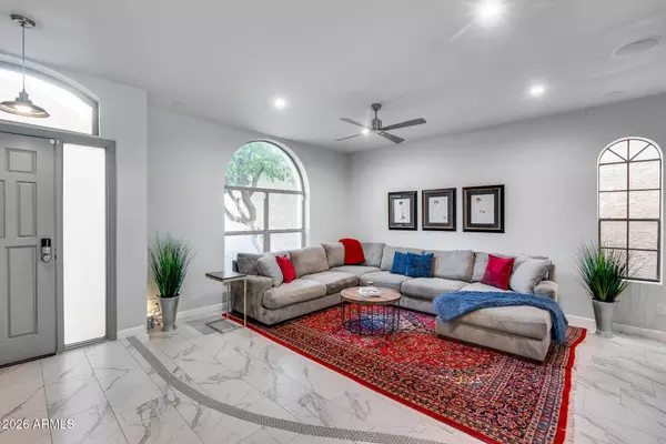 10593 E FANFOL Lane, Scottsdale, AZ 85258