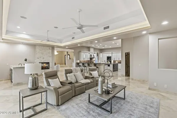 31802 N BLACK CROSS Road, Scottsdale, AZ 85266