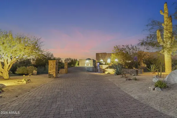 31802 N BLACK CROSS Road, Scottsdale, AZ 85266
