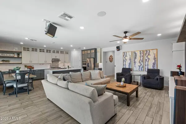 17261 W DIANA Avenue, Waddell, AZ 85355