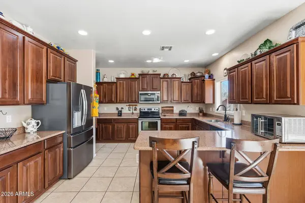 17837 W WATSON Lane, Surprise, AZ 85388