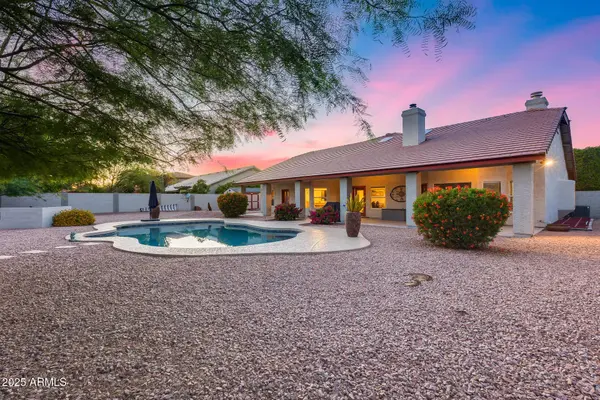 4637 W MISTY WILLOW Lane, Glendale, AZ 85310