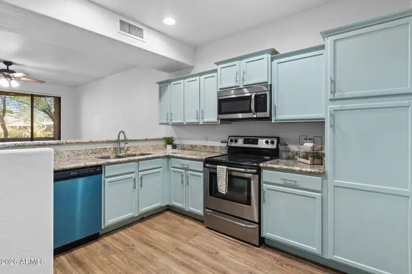 21655 N 36TH Avenue #124, Glendale, AZ 85308