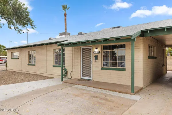 5702 W VISTA Avenue, Glendale, AZ 85301